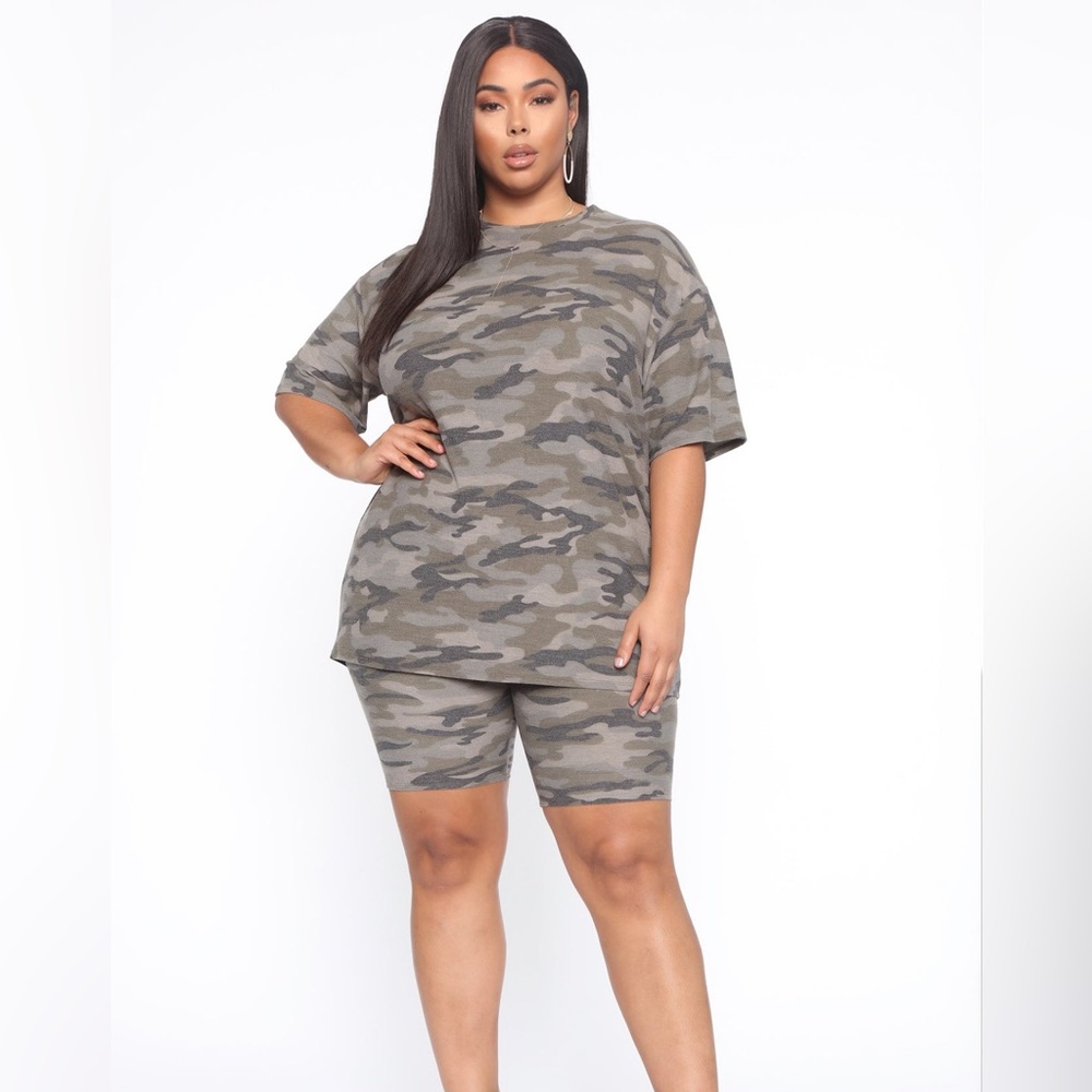 Fashion Nova 2 piece Set